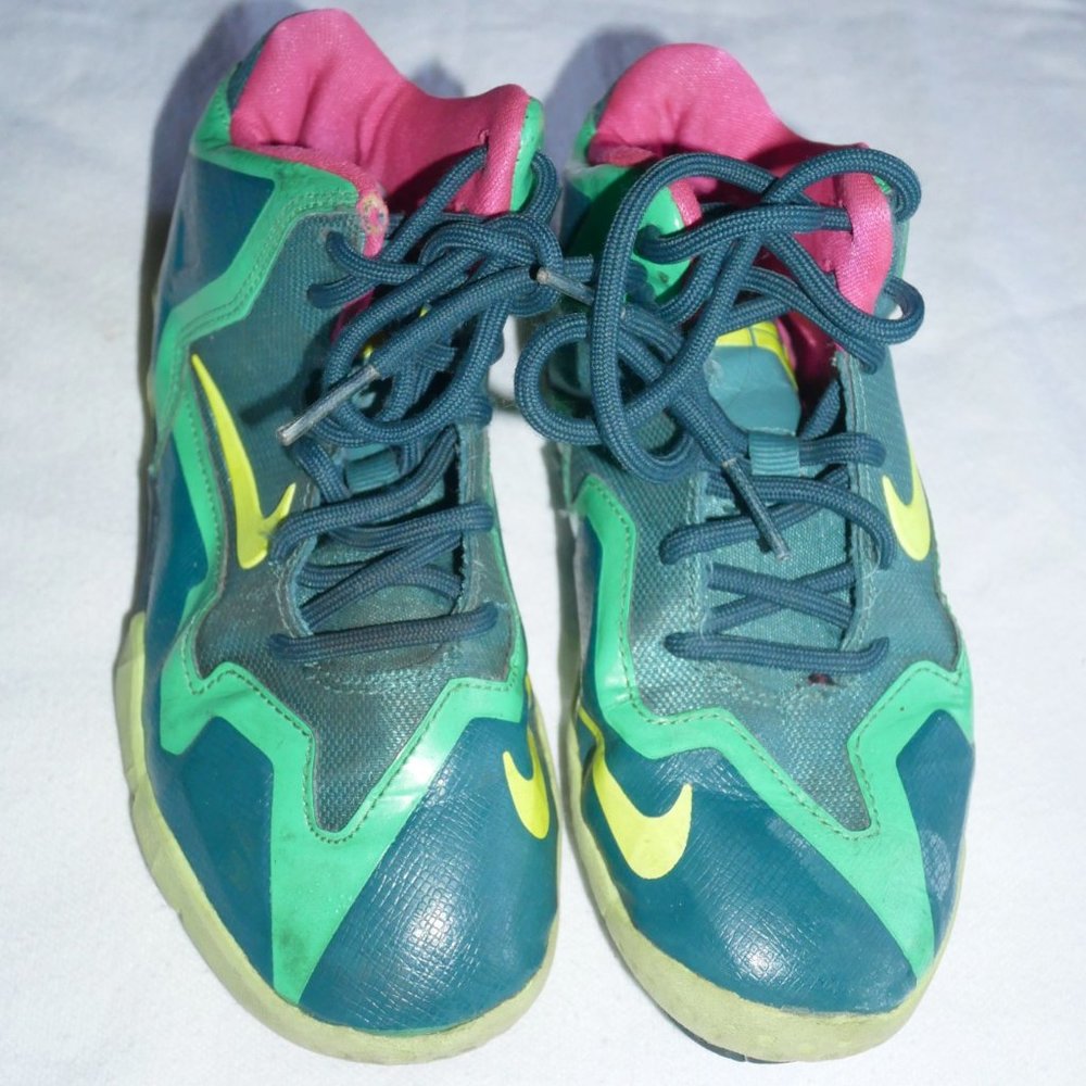 Preowned Nike Girls 13C Pink Yellow & Teal shoes